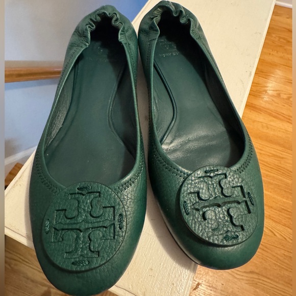 Tory Burch Green Flats - Picture 1 of 3